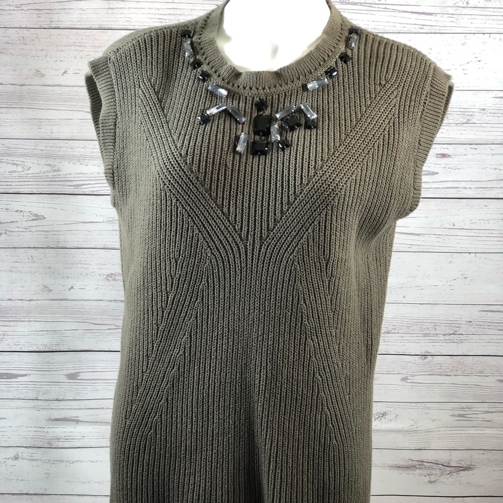 Simply Vera Womens size M Vera Wang  knit sweater